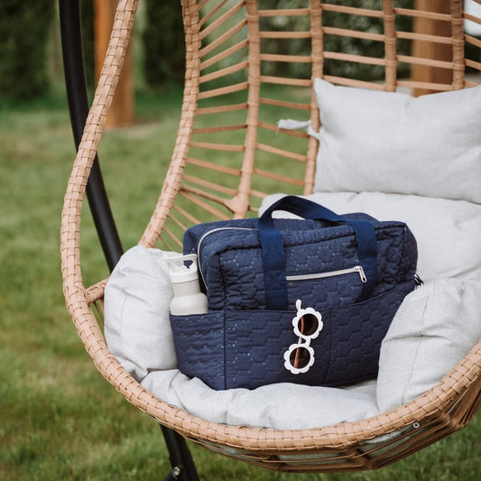 Geantă versatilă - pentru schimb, mămici și weekenduri